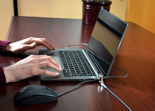 Kit de bloqueo para portátiles – Noble Locks TZ04T Compact Wedge Lock – llave barril – 1.8 m – plata