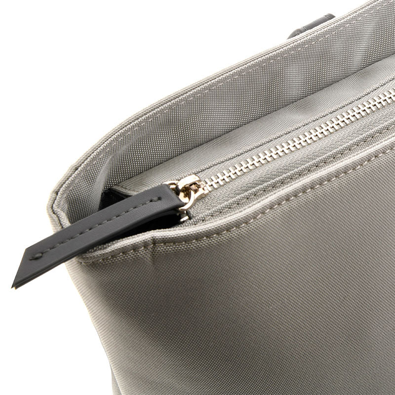 Bolso de Mano para Portátiles Klip Xtreme Capri – 15.6" / Poliéster 1200D / Beige-Blanco (KLB-461BG)