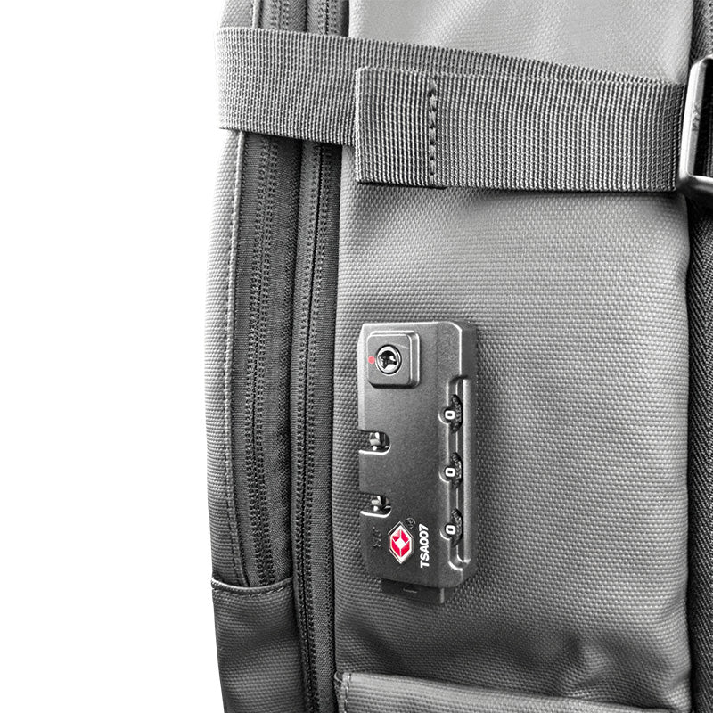 Mochila para Laptop Klip Xtreme Nomad 17" Negra Resistente al Agua