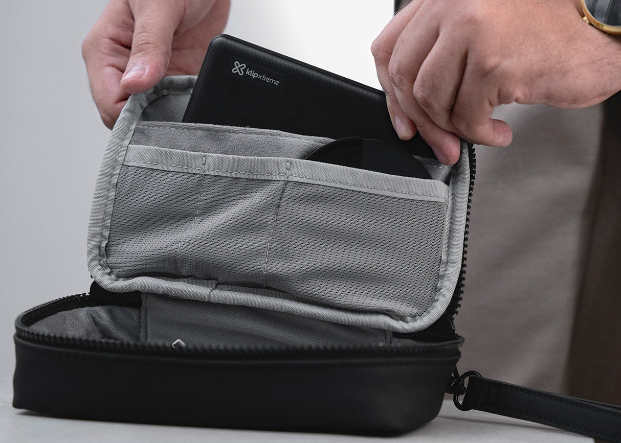 Klip Xtreme KTO-250 – Estuche Tech Organizer “Sam” / Negro / Repelente al Agua