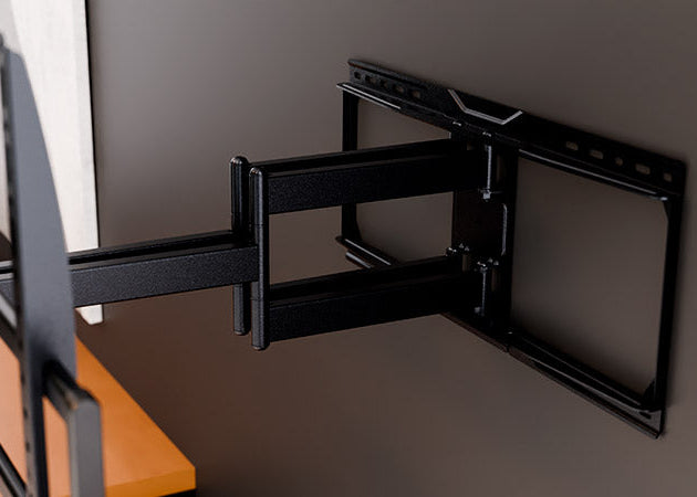 Soporte articulado para TV Xtech XTA‑490 – 50″ a 105″ – Inclinación 15° – Giro 60° – VESA máx. 900×600 – 75 kg