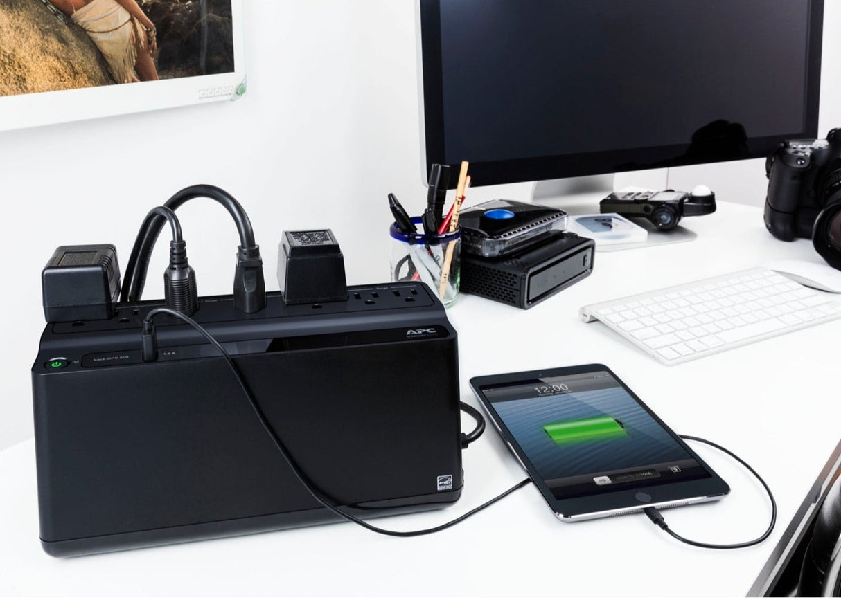 UPS interactivo 600VA con puerto USB