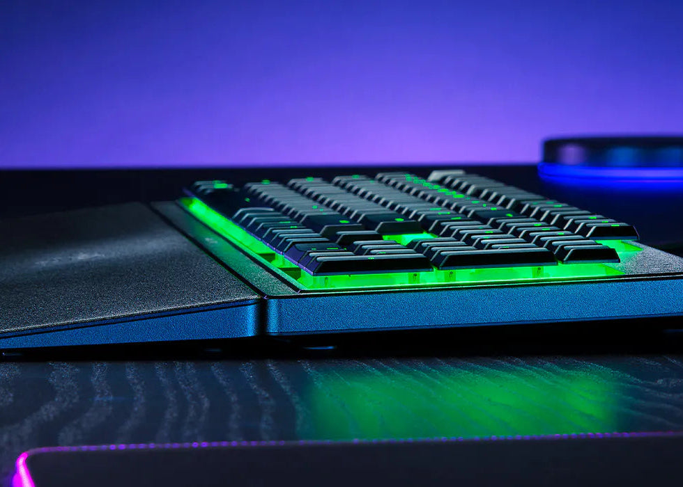 Teclado Razer Ornata V3 X – Perfil Bajo, Retroiluminado, USB RZ03-04470200-R3U1