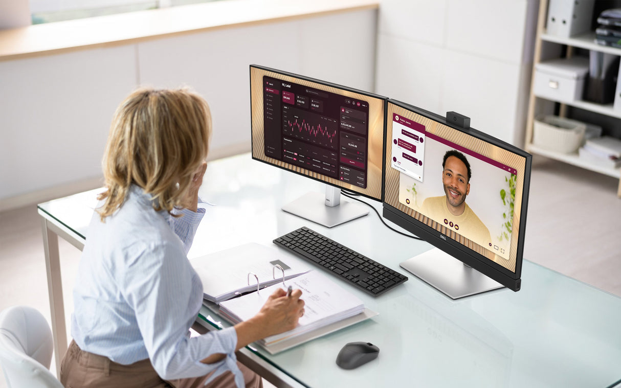 All-in-One Dell 24" Intel Core i5 / DDR5 / Gráficos Integrados XHVWF