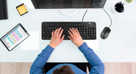 Set Teclado y Mouse alámbrico USB Español Multimedia – Xtech XTK‑301S – Negro