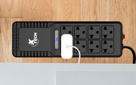 Regulador Automático de Voltaje Externo 1000VA 8 Tomas 110/120V Xtech XTR-1002