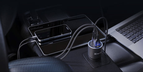 Cargador de auto 3 puertos – Klip Xtreme KCC‑140 – 140W – USB‑C + USB‑A – Para celulares y tablets