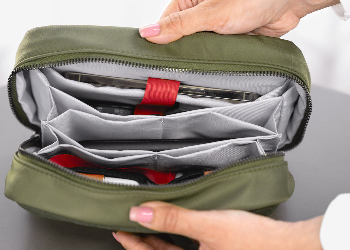 Klip Xtreme KTO-350 – Estuche Tech Organizer / Negro / Repelente al Agua