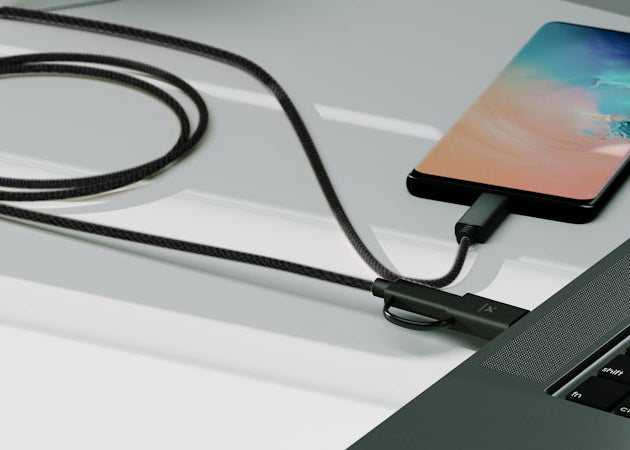 Cable adaptador 2 en 1 USB‑C a USB‑C con dongle USB‑A 2.0 – Xtech XTC‑532