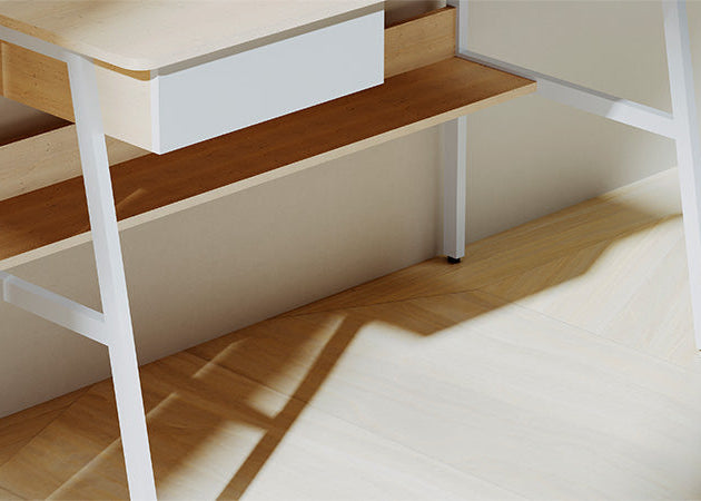 Escritorio para computadora – Xtech XTF‑CD207 – Un nivel con gaveta y estante – Marco de acero negro y superficie color haya